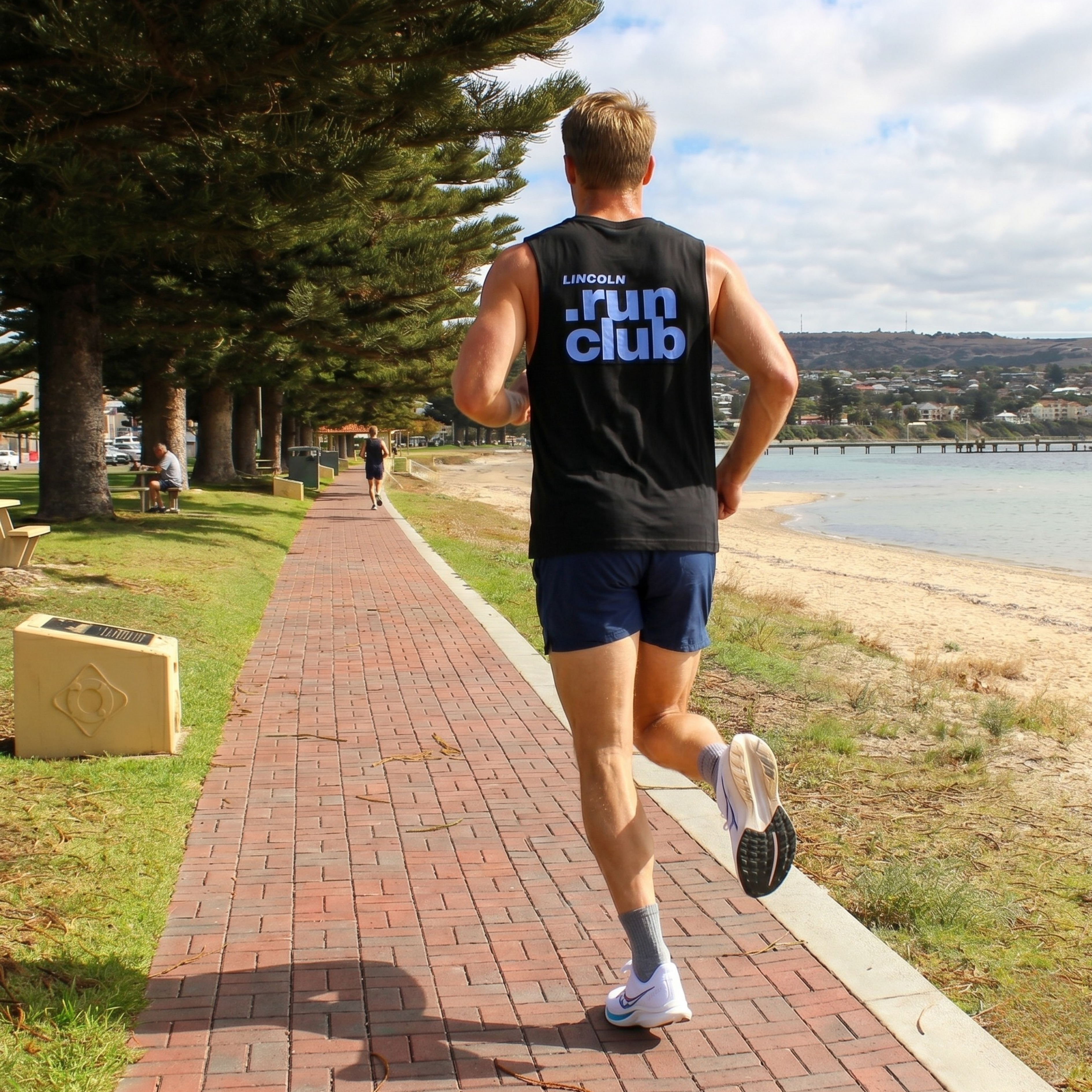 Lincoln Run Club - Mens Singlet